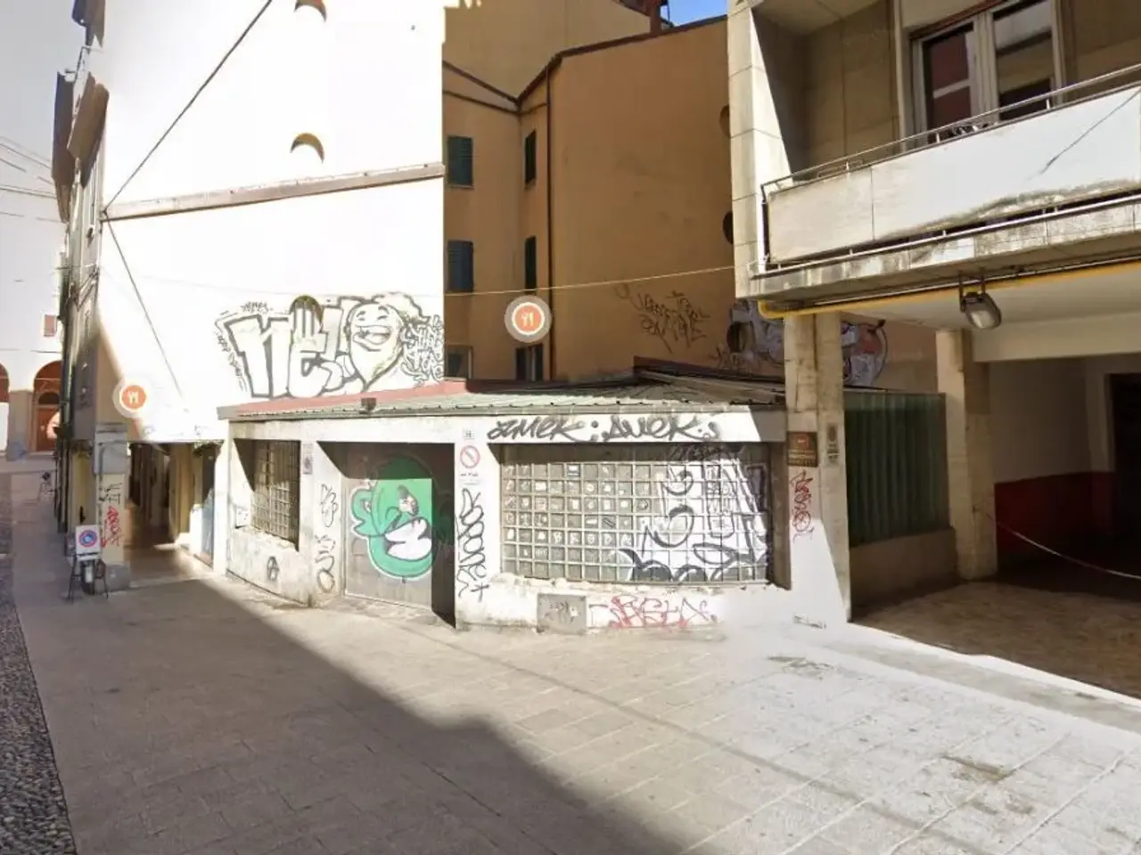 Parcheggio chiuso in Via del Pratello, Bologna, {3} - Foto 2