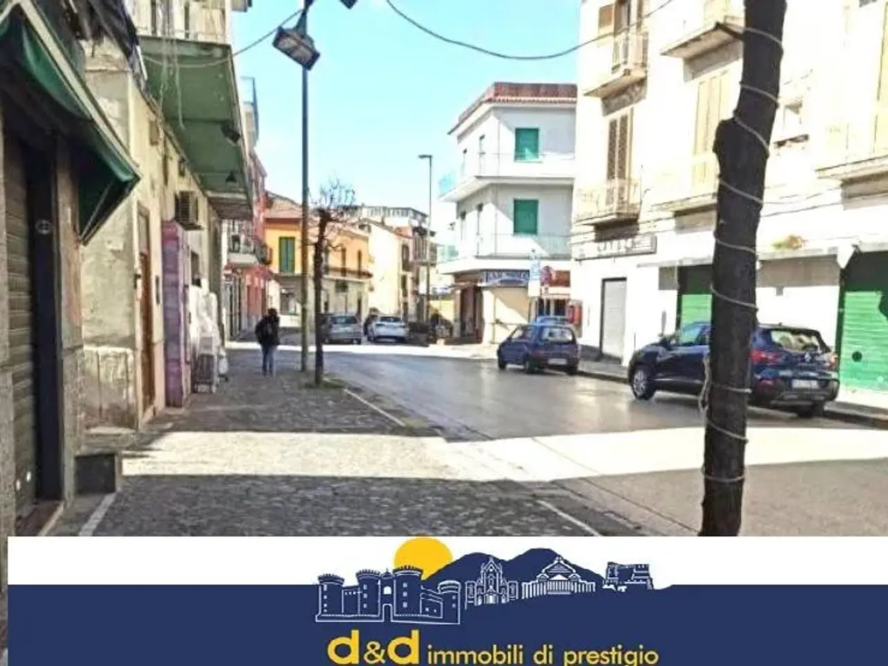 Esercizio commerciale in Via Roma Pomigliano d'Arco, Pomigliano D'Arco, {3} - Foto 1