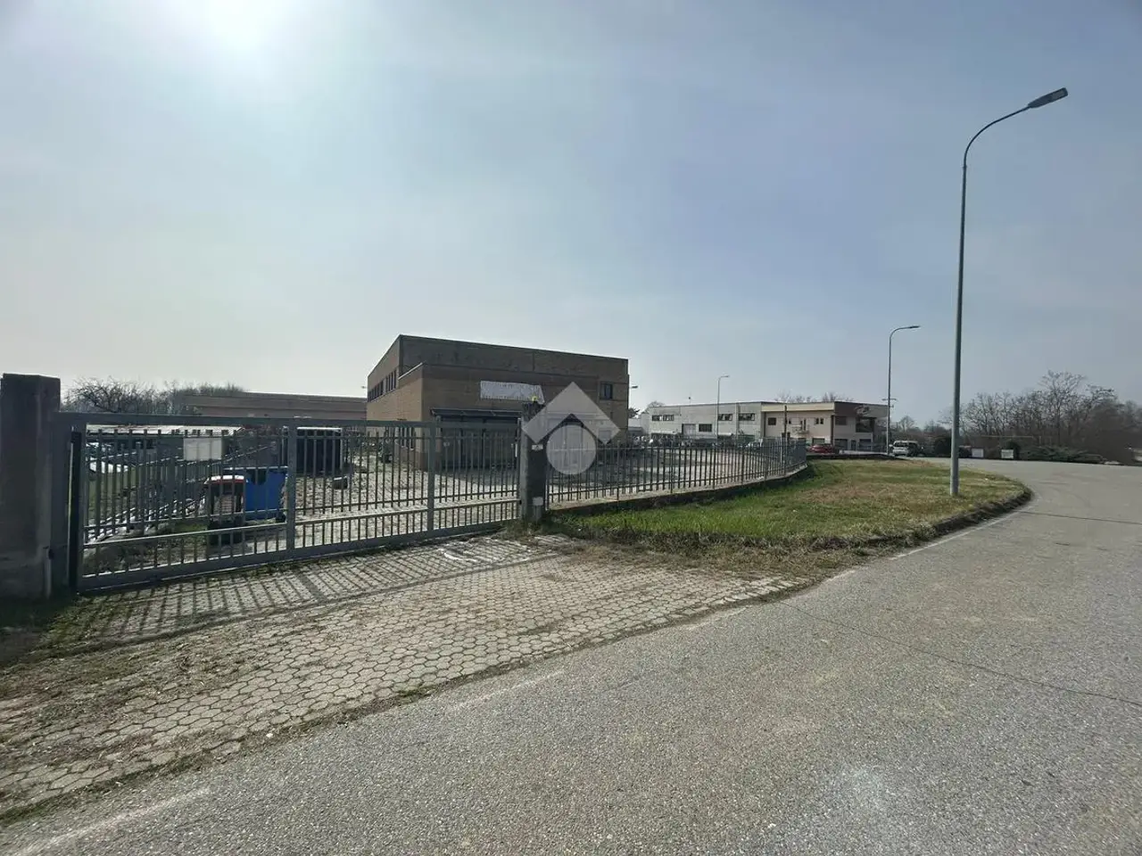 Capannone in Via Carlo Spegazzini 1, Bairo, {3} - Foto 2