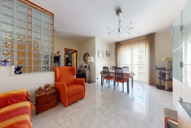 2-room flat in Via G. di Vittorio, Casamassima - Photo 1