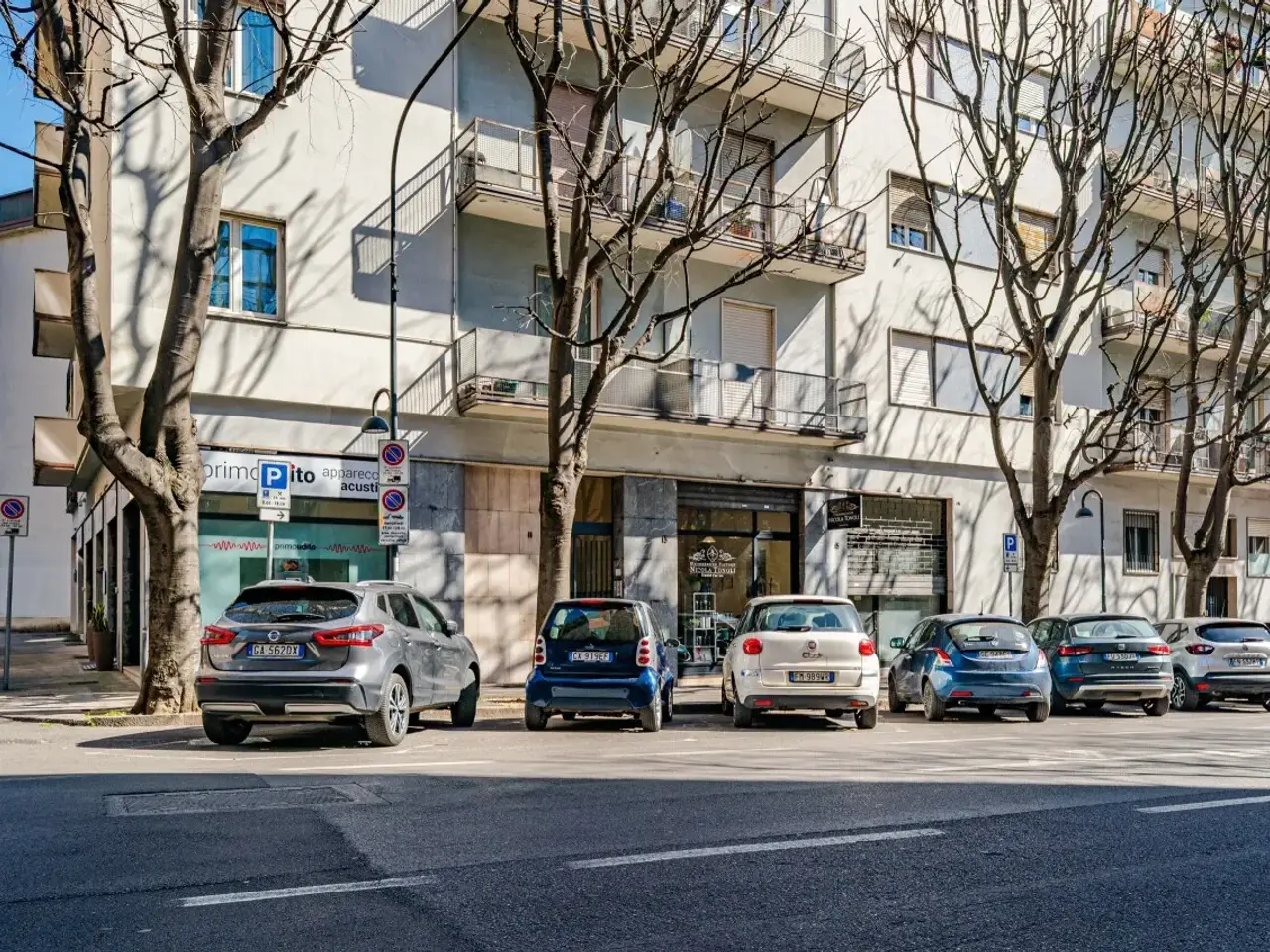 Palazzina commerciale in Via Angelo Inganni 13, Brescia, {3} - Foto 2