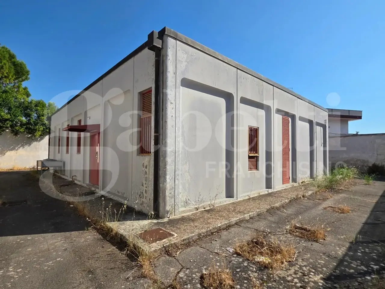 Palazzina commerciale in Via Trappeti 10, Guagnano, {3} - Foto 2