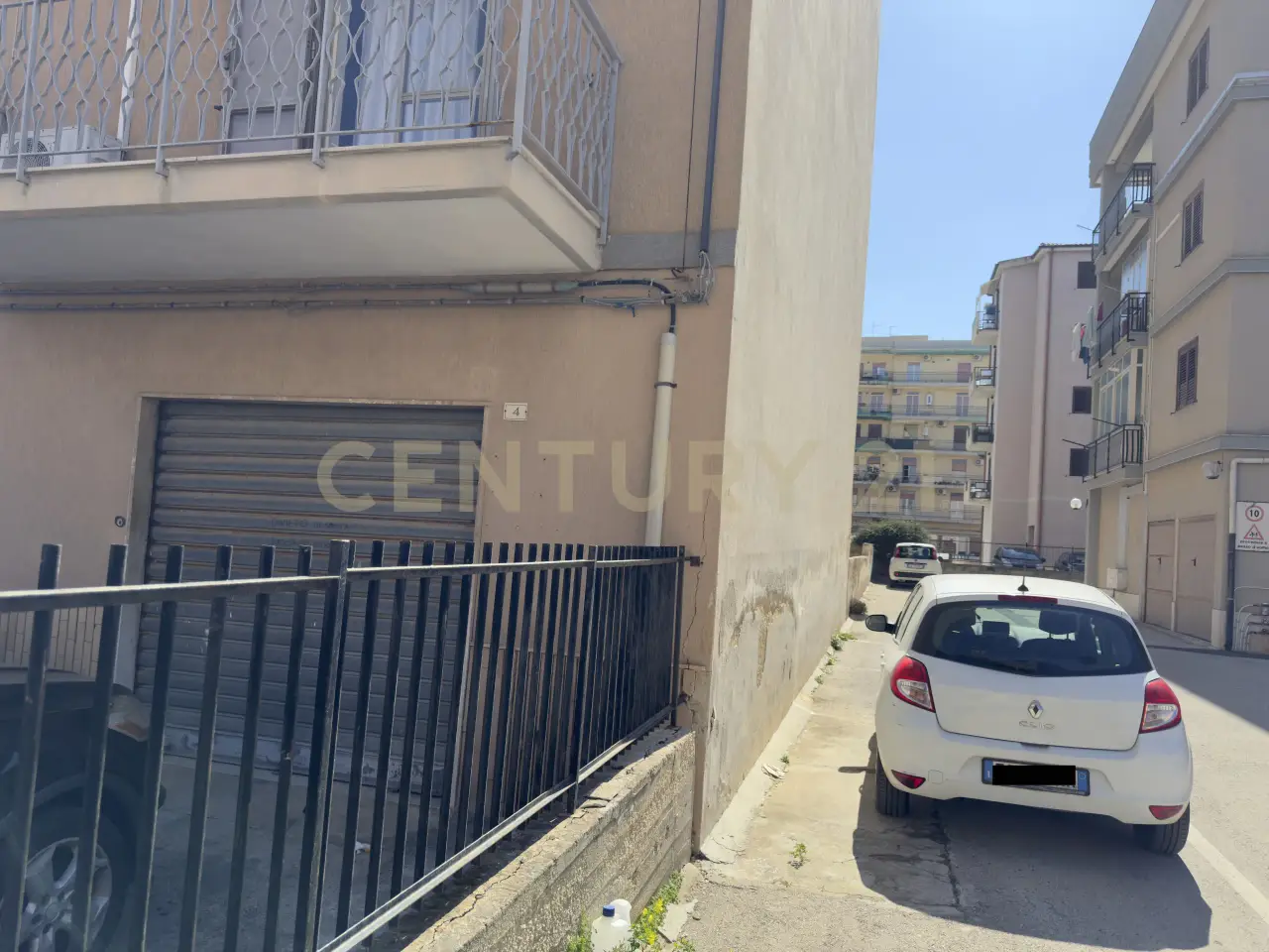 Parcheggio chiuso in Via Carlentini 4, Siracusa, {3} - Foto 1