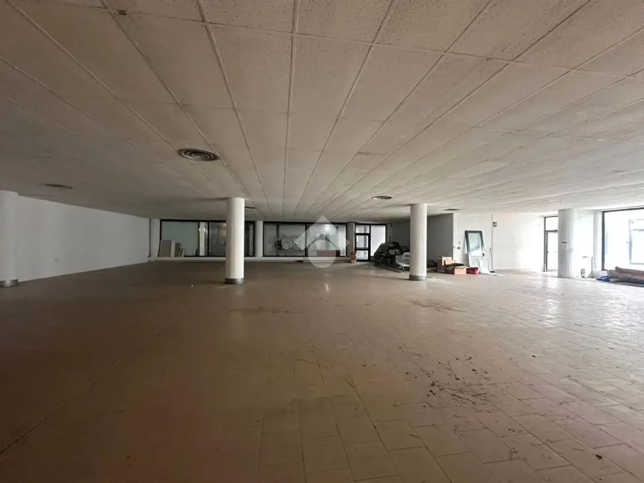 Magazzino in Via Antoniana 218, Campodarsego, {3} - Foto 1