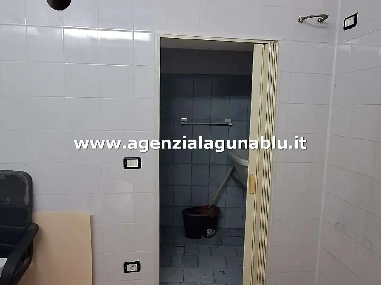 Negozio in Via Franco Maccagnone, Mazara Del Vallo, {3} - Foto 2