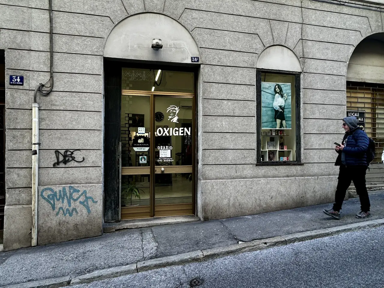Negozio in , Trieste, {3} - Foto 1