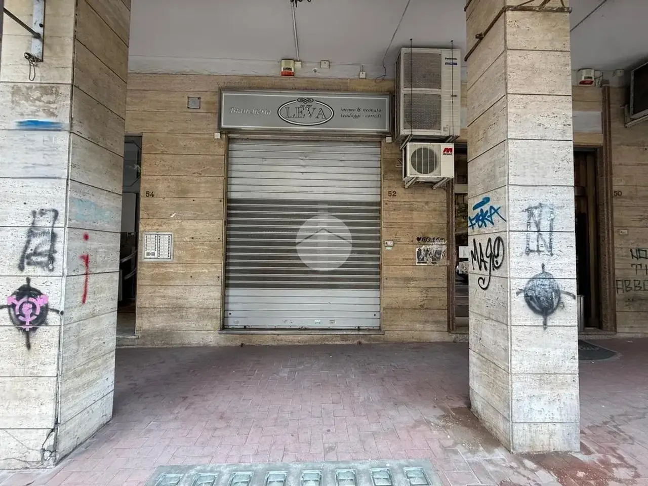 Negozio in Via dell'Epomeo 52, Napoli, {3} - Foto 2
