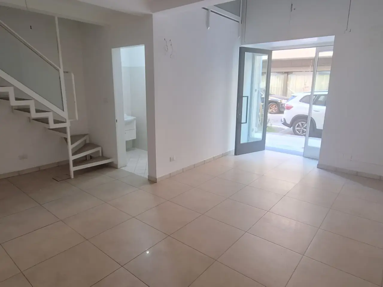 Palazzina commerciale in Via Natoli 18, Messina, {3} - Foto 2