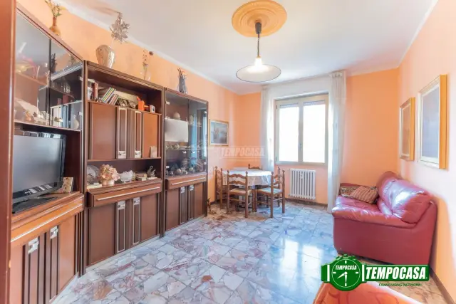 3-room flat in Via Buscaglia 34, Cinisello Balsamo - Photo 1