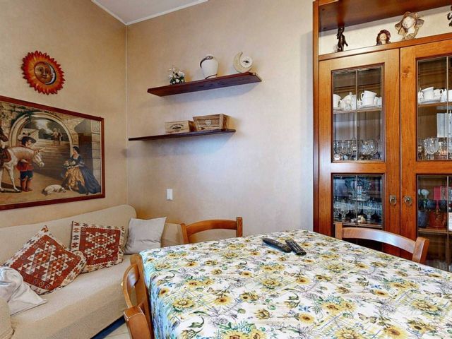 3-room flat in Via Angelo Barzago 8b, Bussero - Photo 1