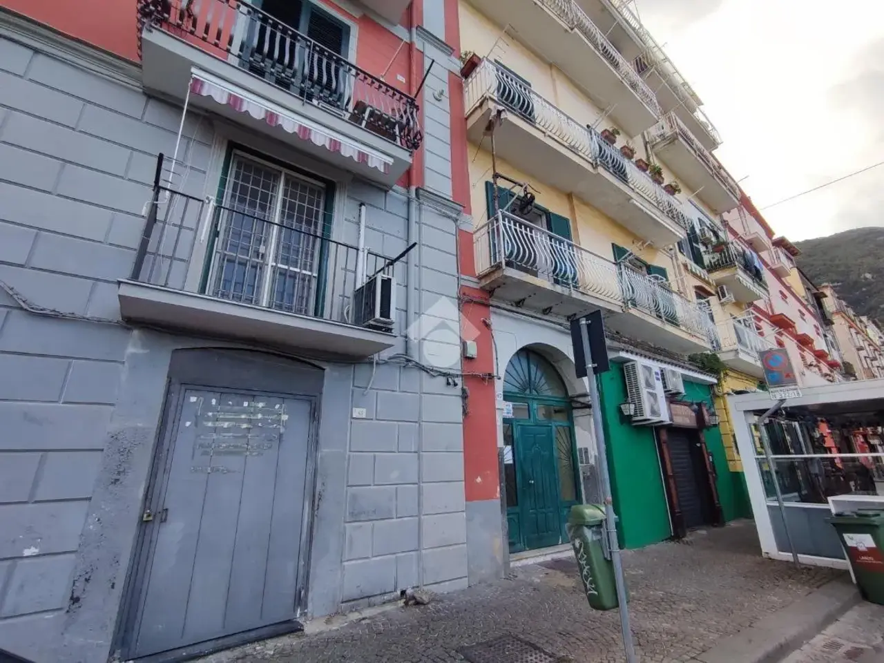 Negozio in Via Giuseppe Bonito 65, Castellammare Di Stabia, {3} - Foto 1