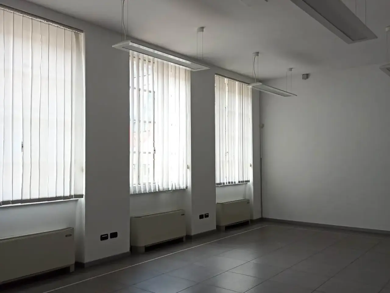 Ufficio in , Novara, {3} - Foto 1