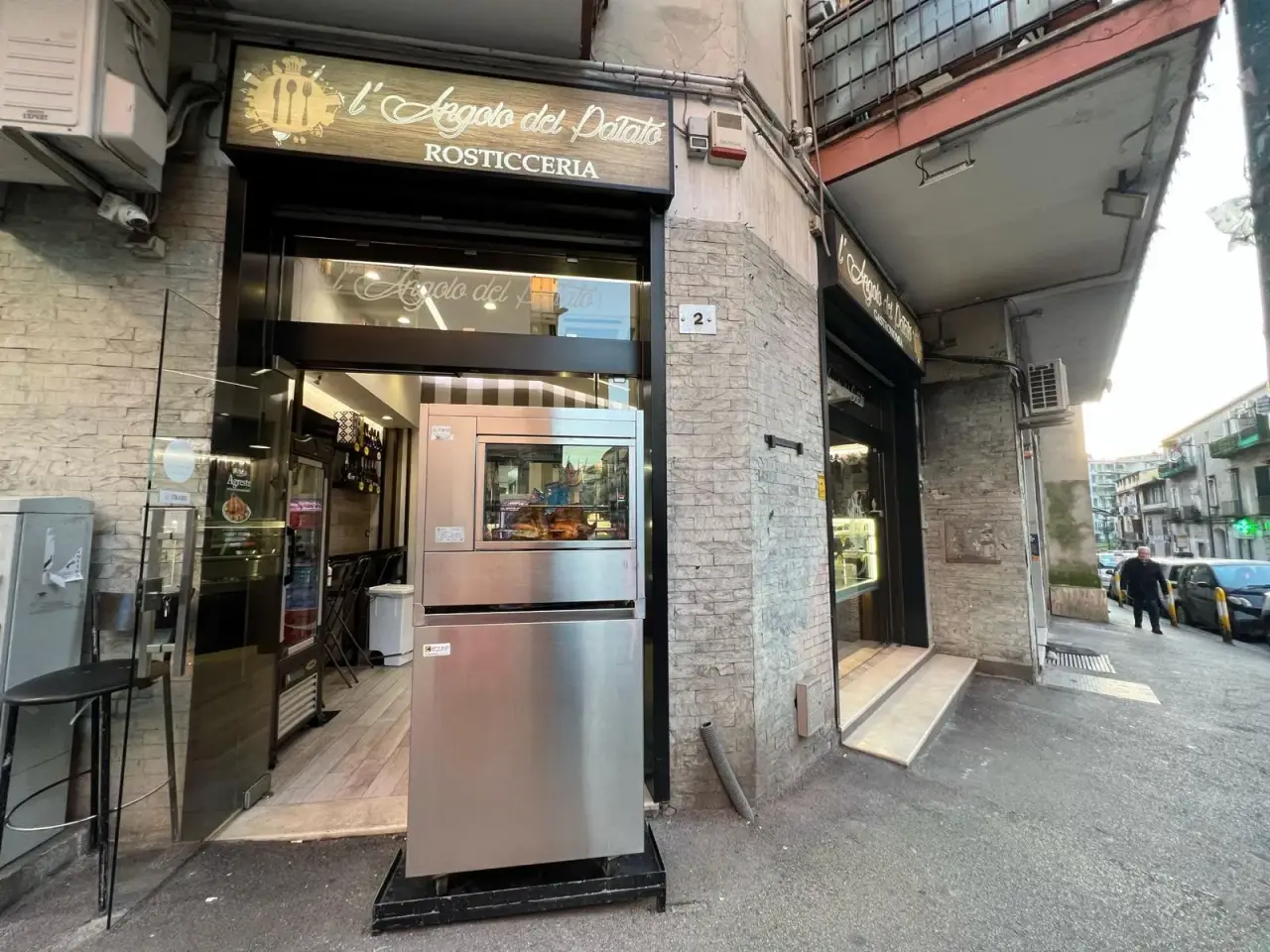 Gastronomia in Via Adolfo Omodeo 1, Napoli, {3} - Foto 1
