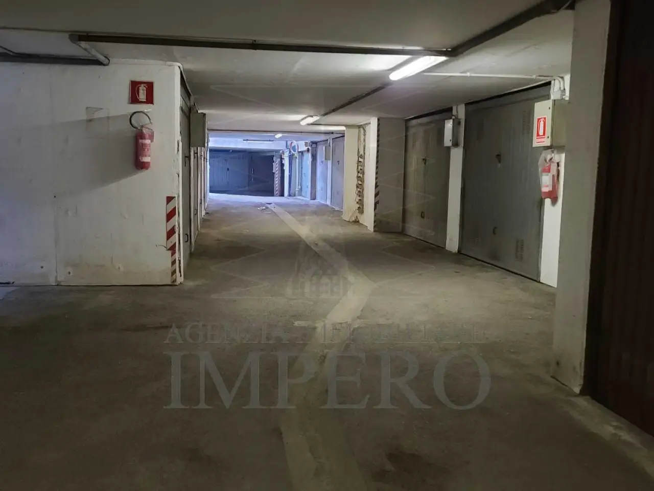 Parcheggio chiuso in Corso Limone Piemonte 1186, Ventimiglia, {3} - Foto 2