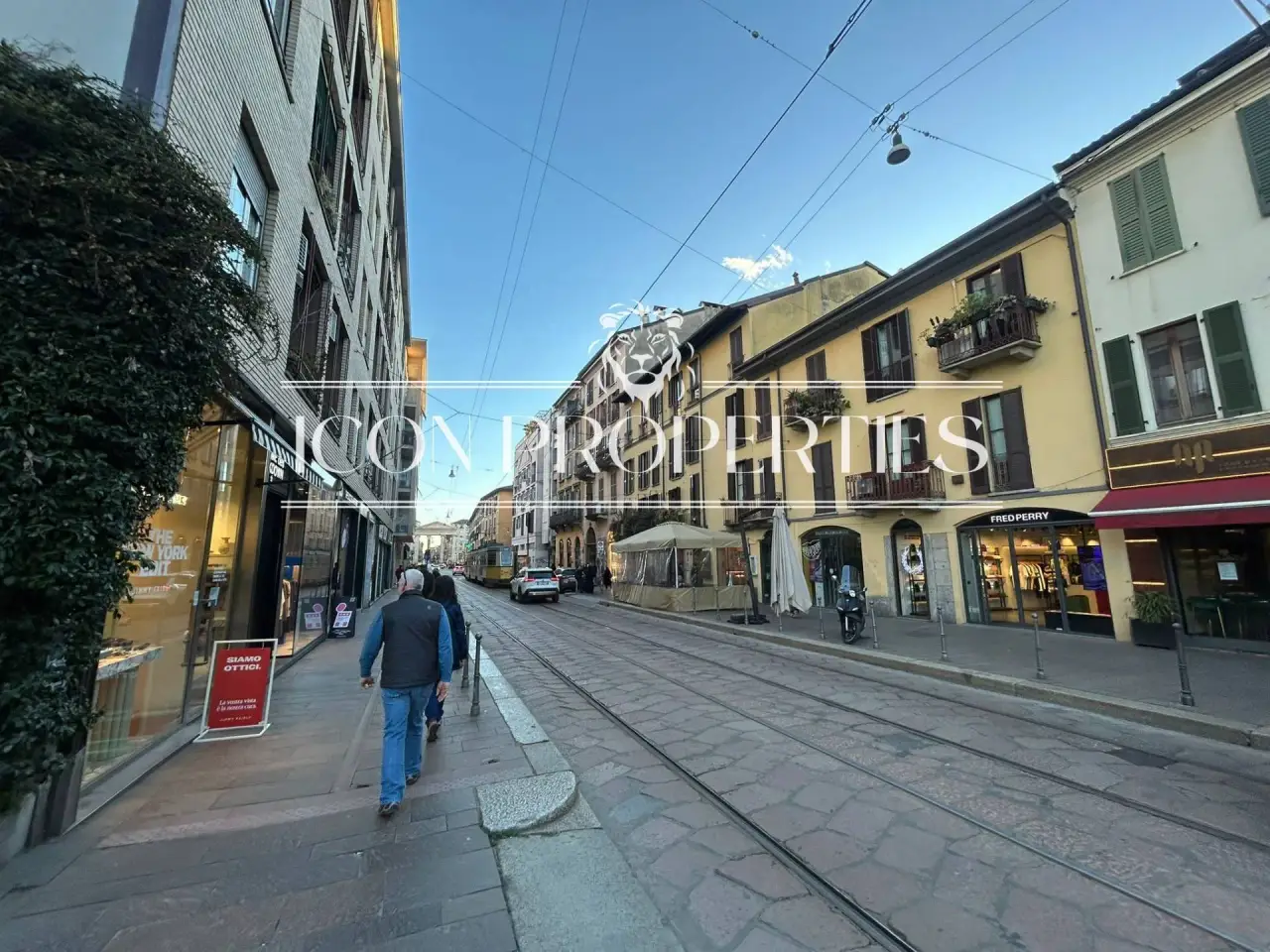 Negozio in Corso di Porta Ticinese 22, Milano, {3} - Foto 2