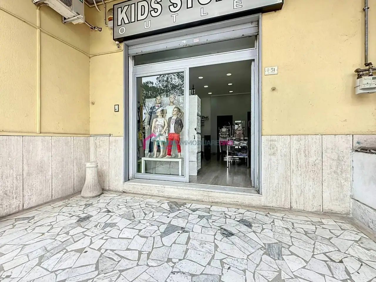 Locale commerciale in Via Monsignor Amilcare Boccio Nola, Napoli, Nola, {3} - Foto 1