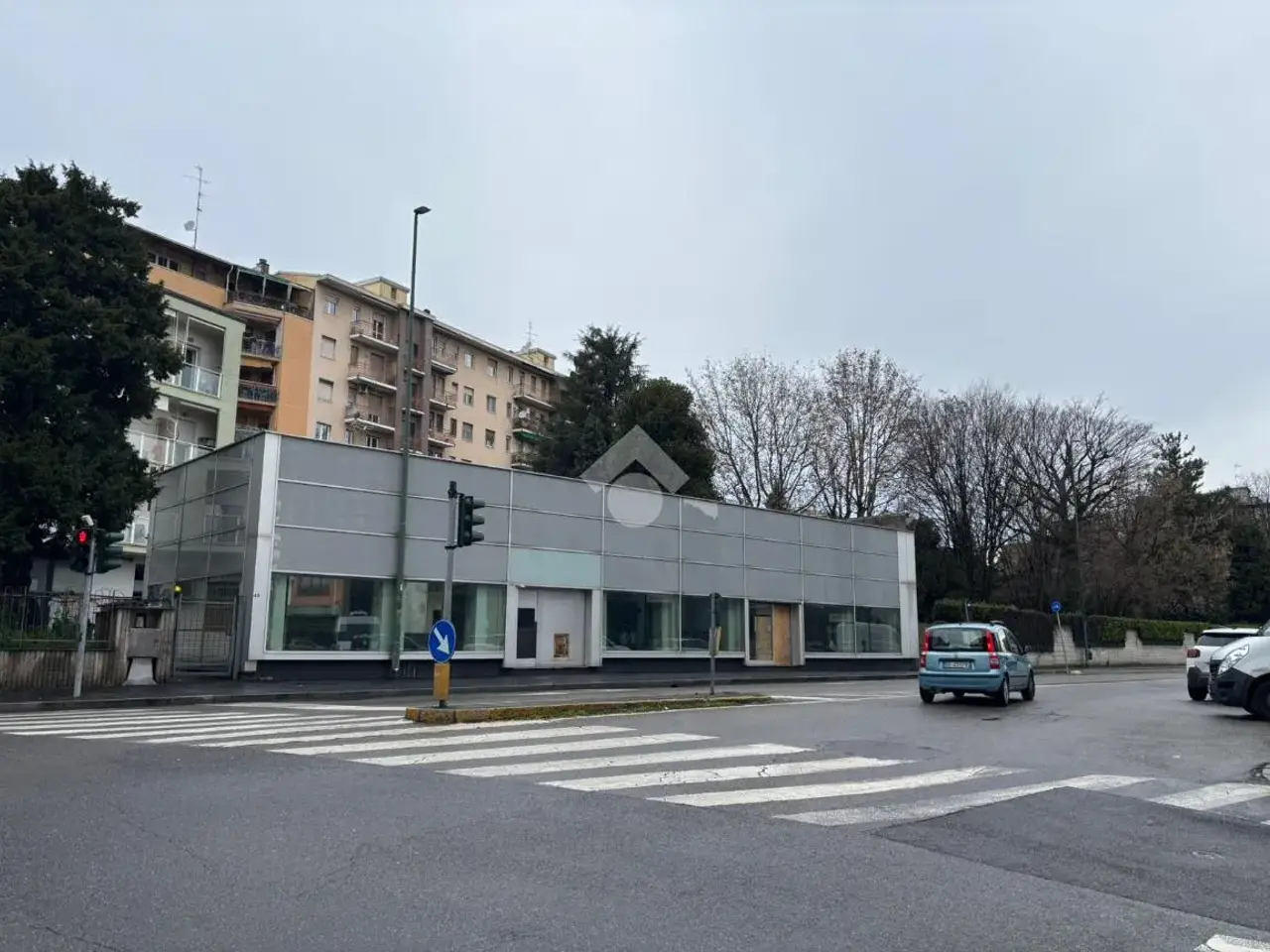 Negozio in Viale a. Gramsci 43, Sesto San Giovanni, {3} - Foto 1