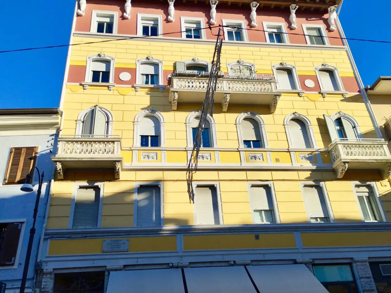 Locale commerciale in , Monfalcone, {3} - Foto 1