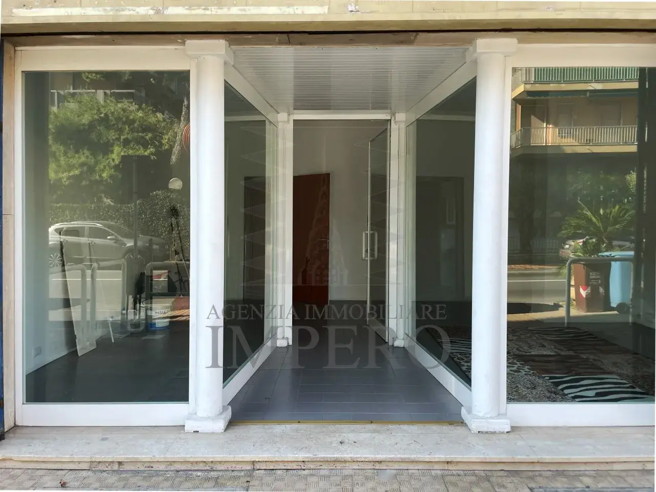 Articoli regalo in Via Vittorio Emanuele II 93, Bordighera, {3} - Foto 1