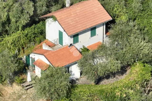 Casa indipendente in {3}, Salita al Pianello - Foto 1