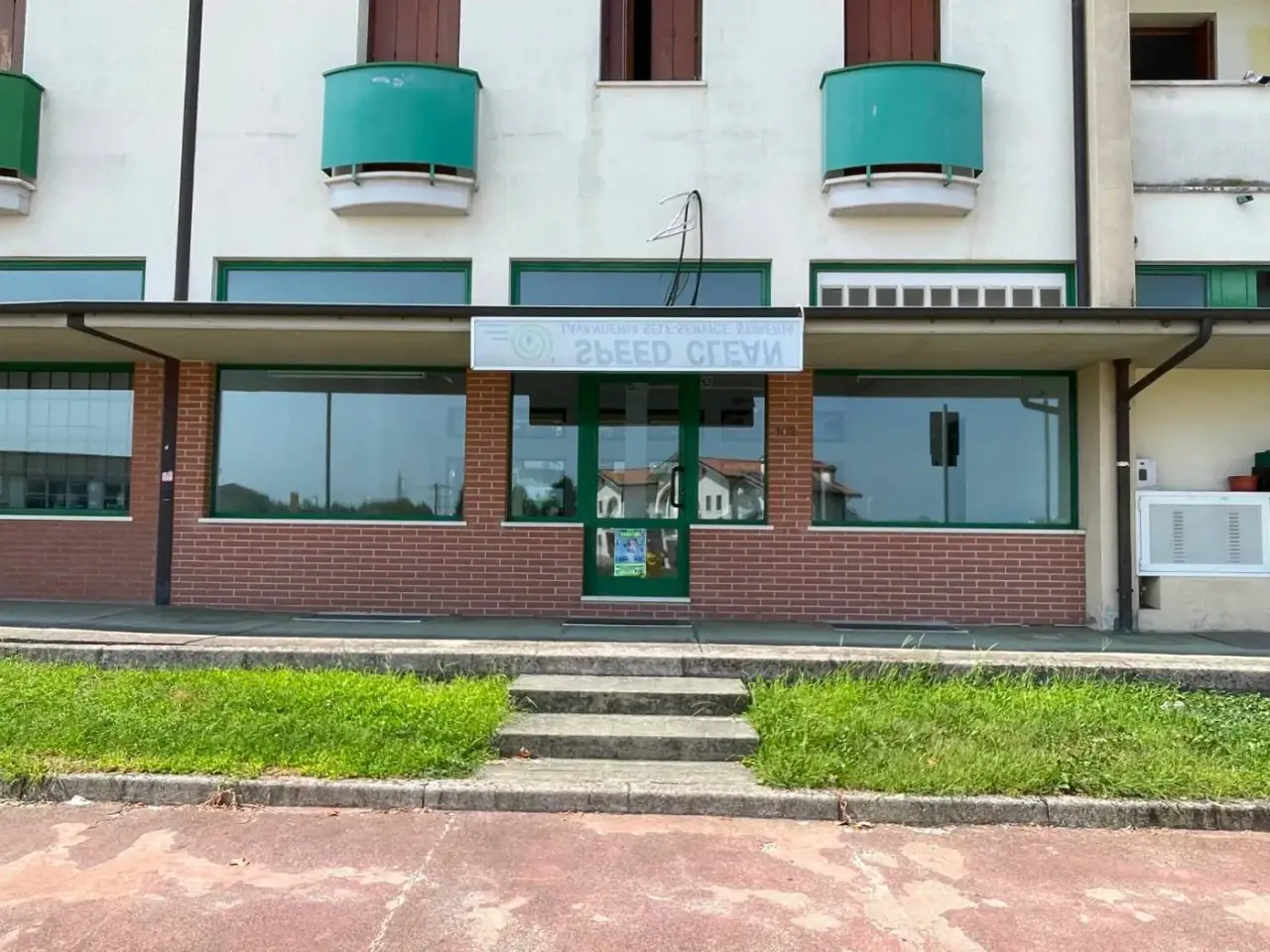 Negozio in Via Vincenzo Gioberti, Costabissara, {3} - Foto 1