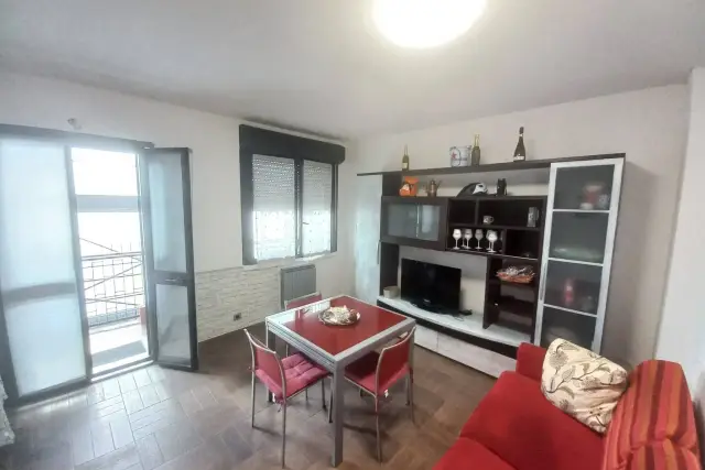 3-room flat in Via Enrico Fermi, Vignate - Photo 1