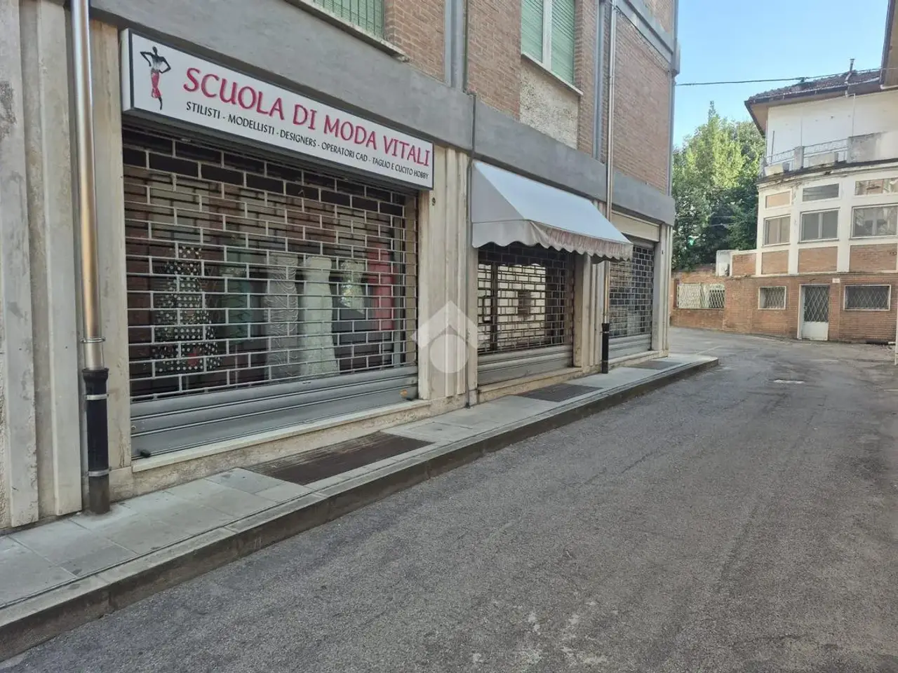 Ufficio in Via Belriguardo 9, Ferrara, {3} - Foto 2
