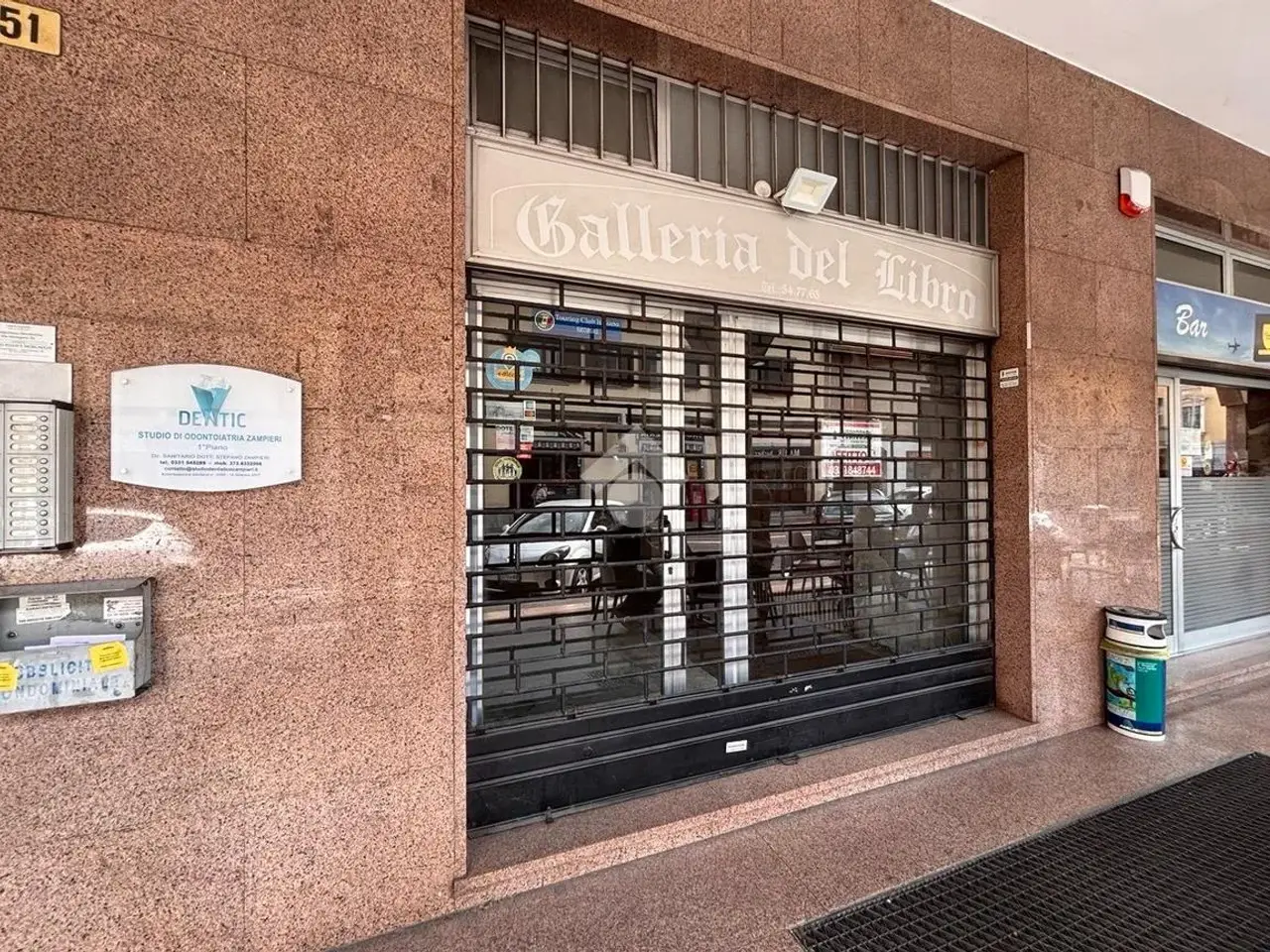 Negozio in Via Mauro Venegoni 51, Legnano, {3} - Foto 2