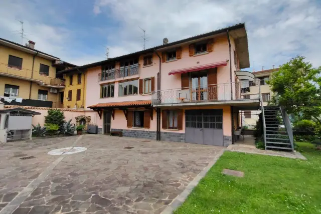 2-room flat in Via Azzano San Paolo, Stezzano - Photo 1