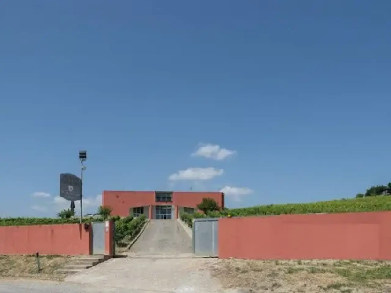 Esercizio commerciale in Cirò Marina - Loc. Sant'Anastasia, Ciro' Marina, {3} - Foto 1