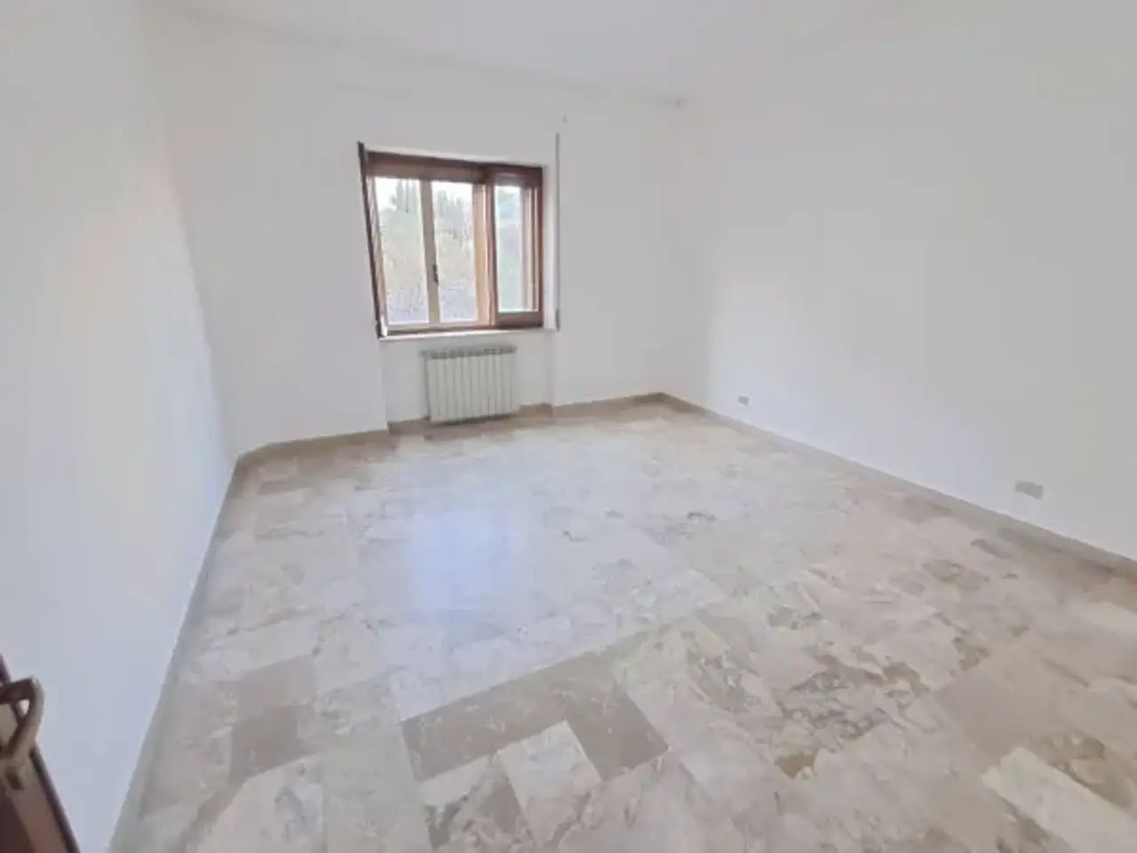 Ufficio in Viale dei Normanni, Catanzaro, {3} - Foto 1