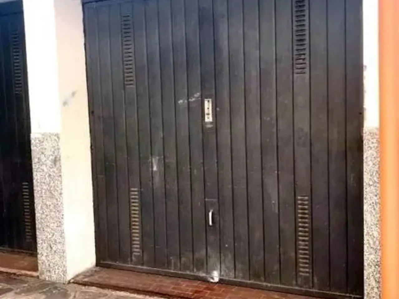 Parcheggio chiuso in , Seregno, {3} - Foto 1