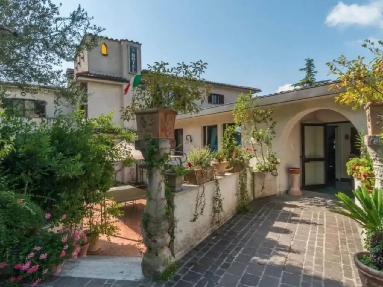 Hotel in , Magione, {3} - Foto 1