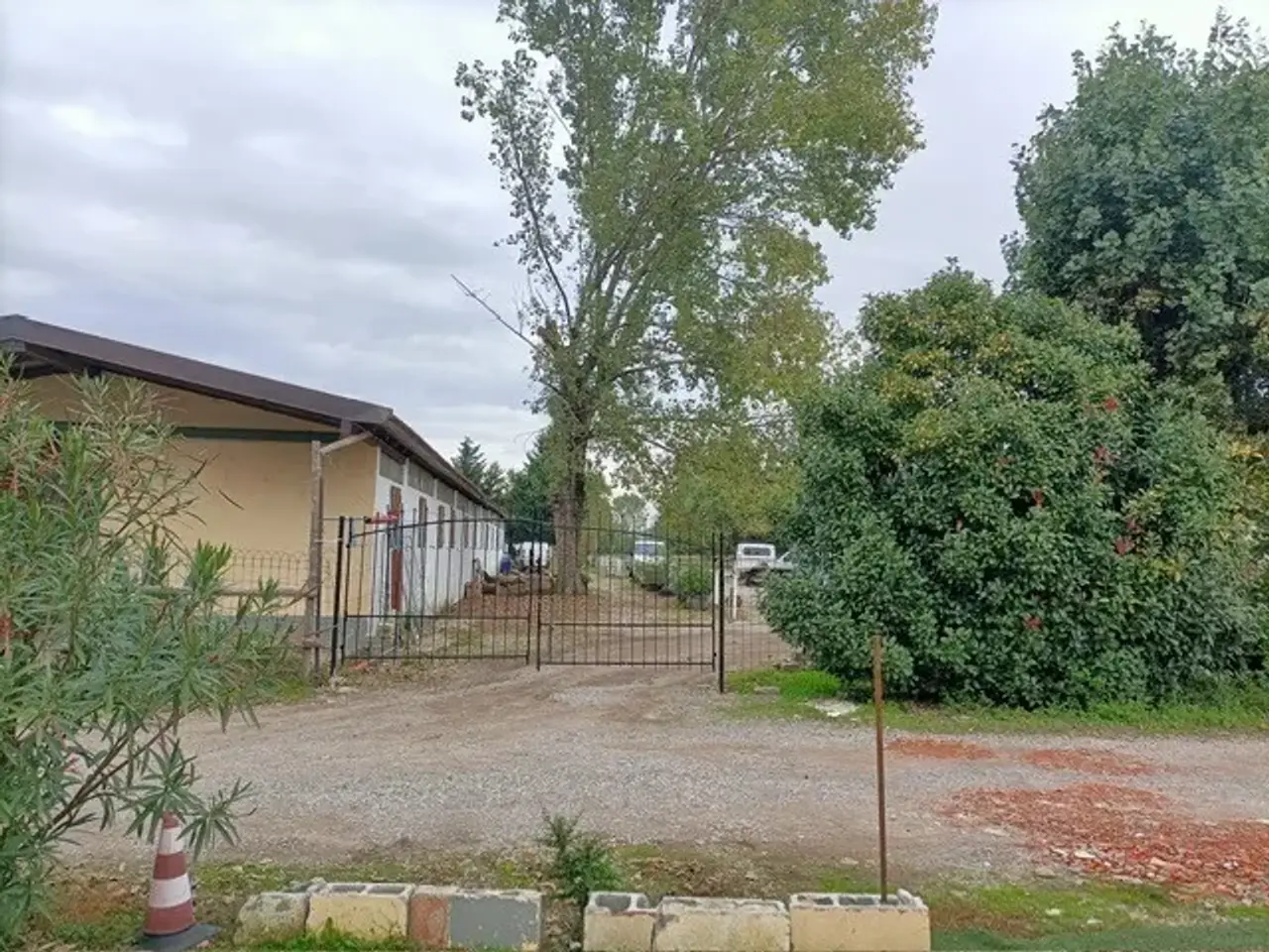 Palazzina commerciale in , Inzago, {3} - Foto 2