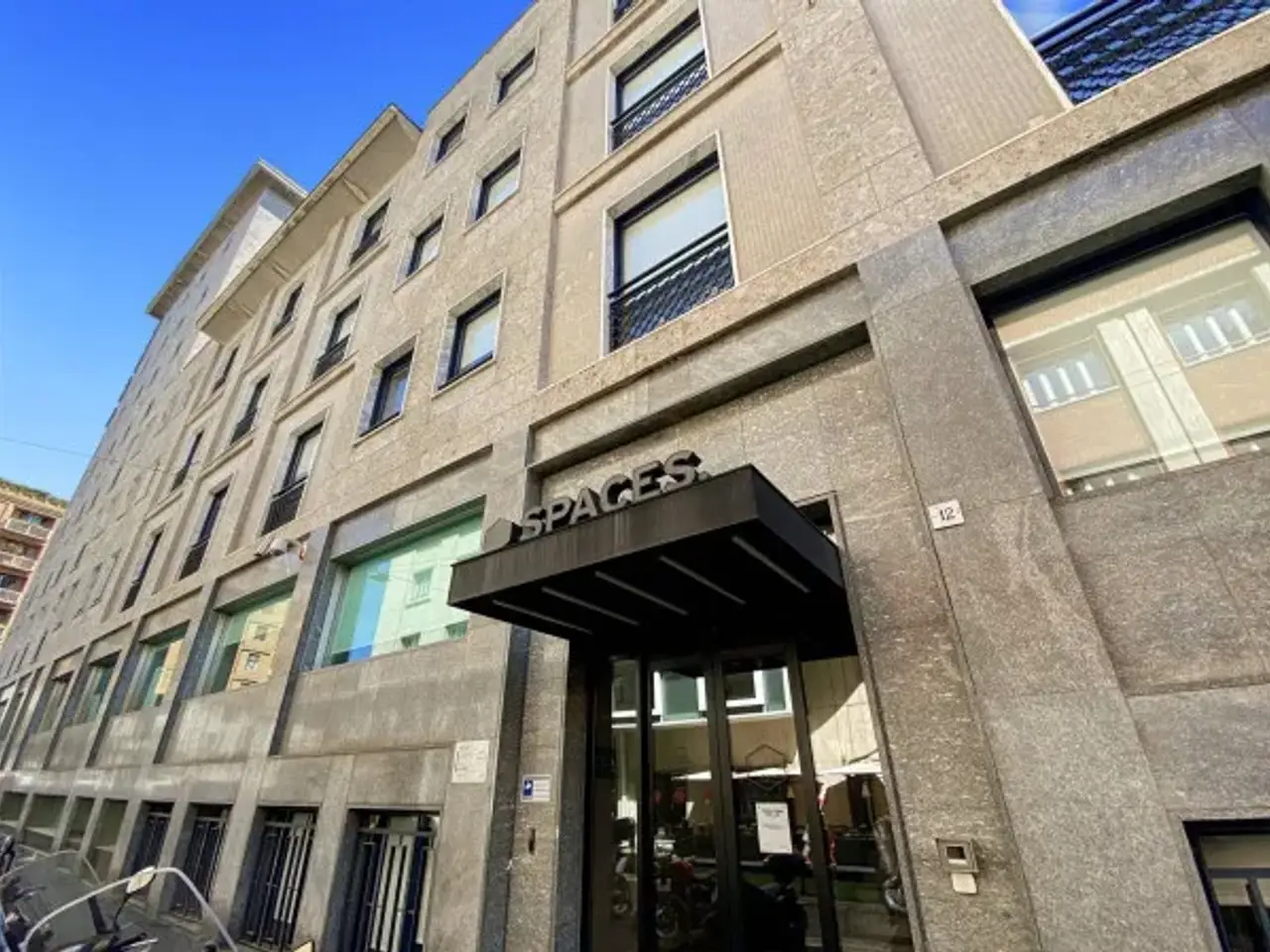Ufficio in Bastioni di Porta Nuova 21, Milano, {3} - Foto 2