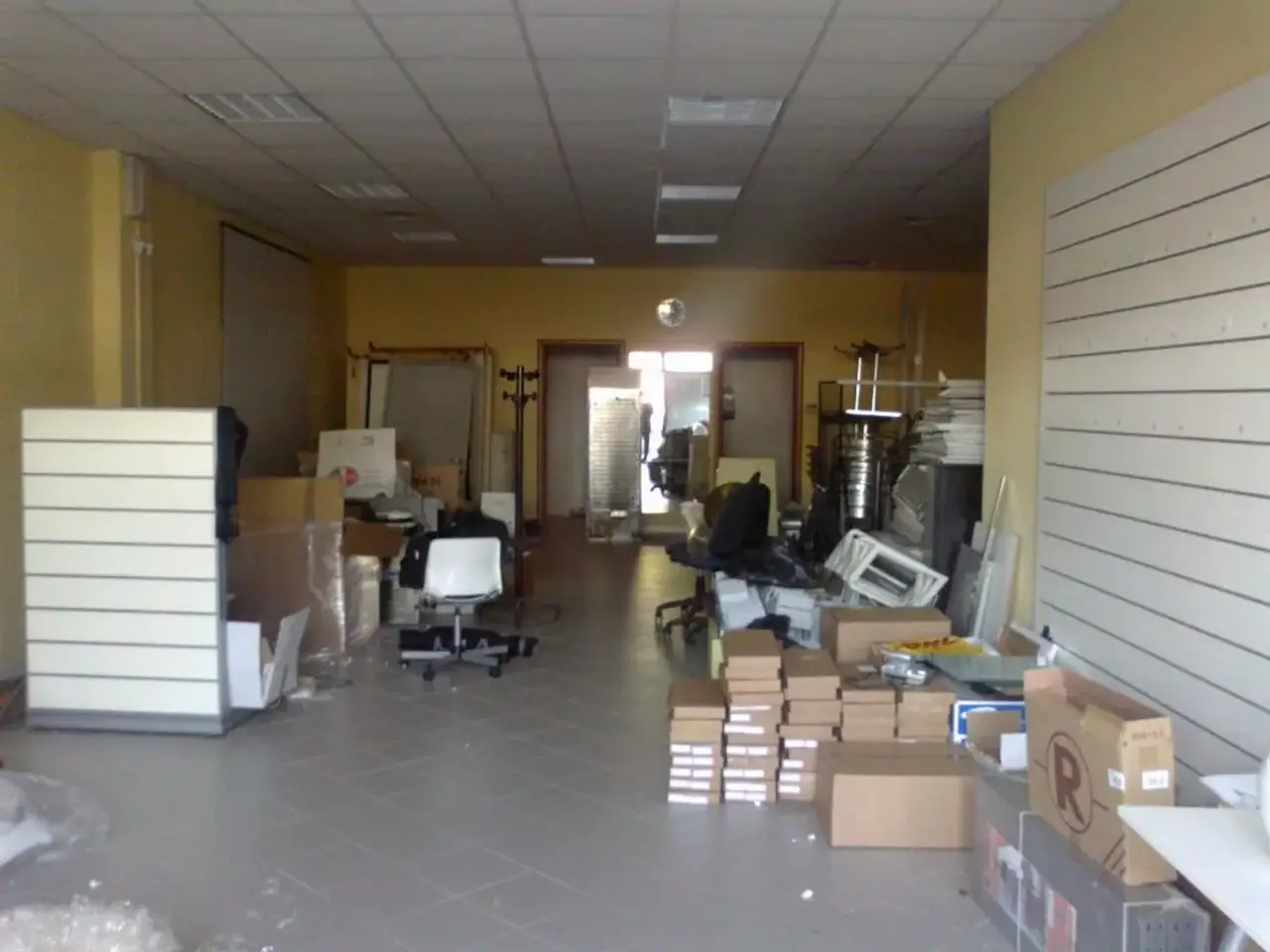 Esercizio commerciale in Via Cesana 85, Vicopisano, {3} - Foto 1