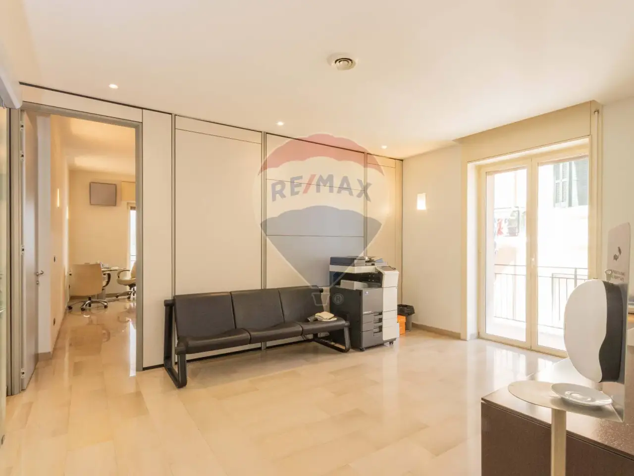 Ufficio in Via Signorile 34, Bari, {3} - Foto 1