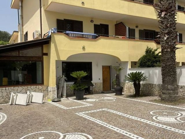 Villa in Via Vallesana, Marano di Napoli - Foto 1