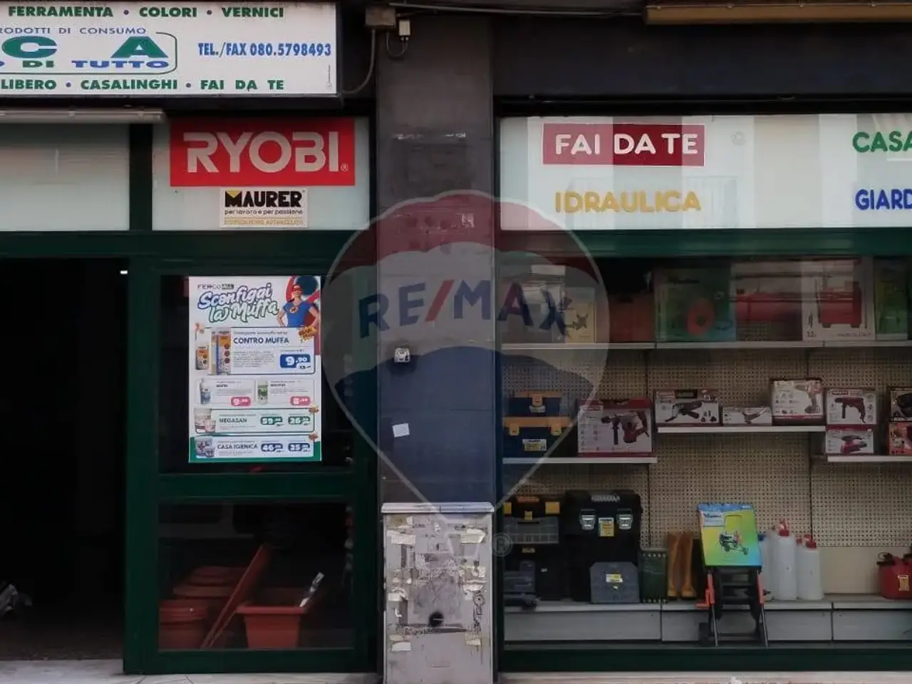 Negozio in Via Francesco Crispi 228/C, Bari, {3} - Foto 1