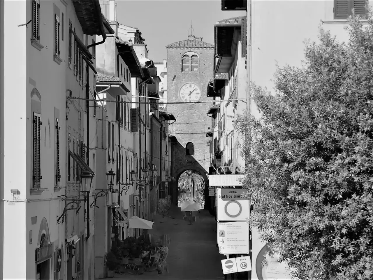 Negozio in , Castelfranco Di Sotto, {3} - Foto 1