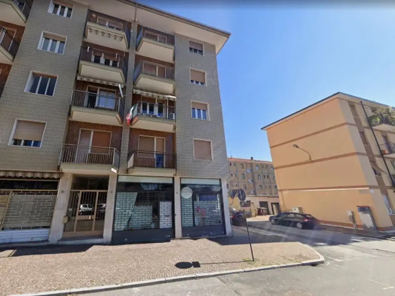 Negozio in Via Liguria 5/a, Biella, {3} - Foto 1