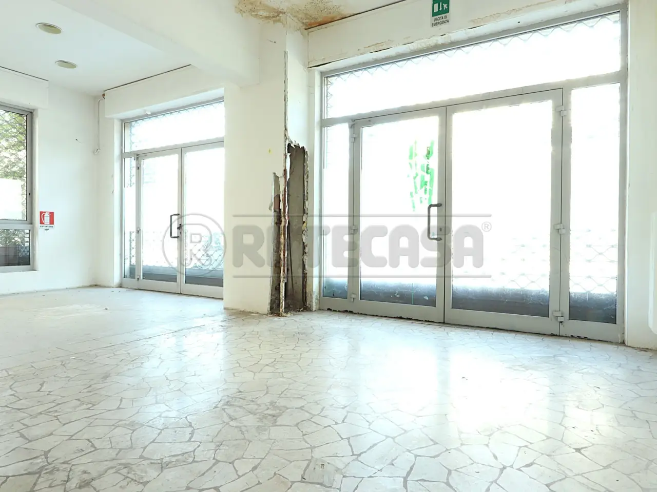 Palazzina commerciale in Viale San Lazzaro 28, Vicenza, {3} - Foto 1