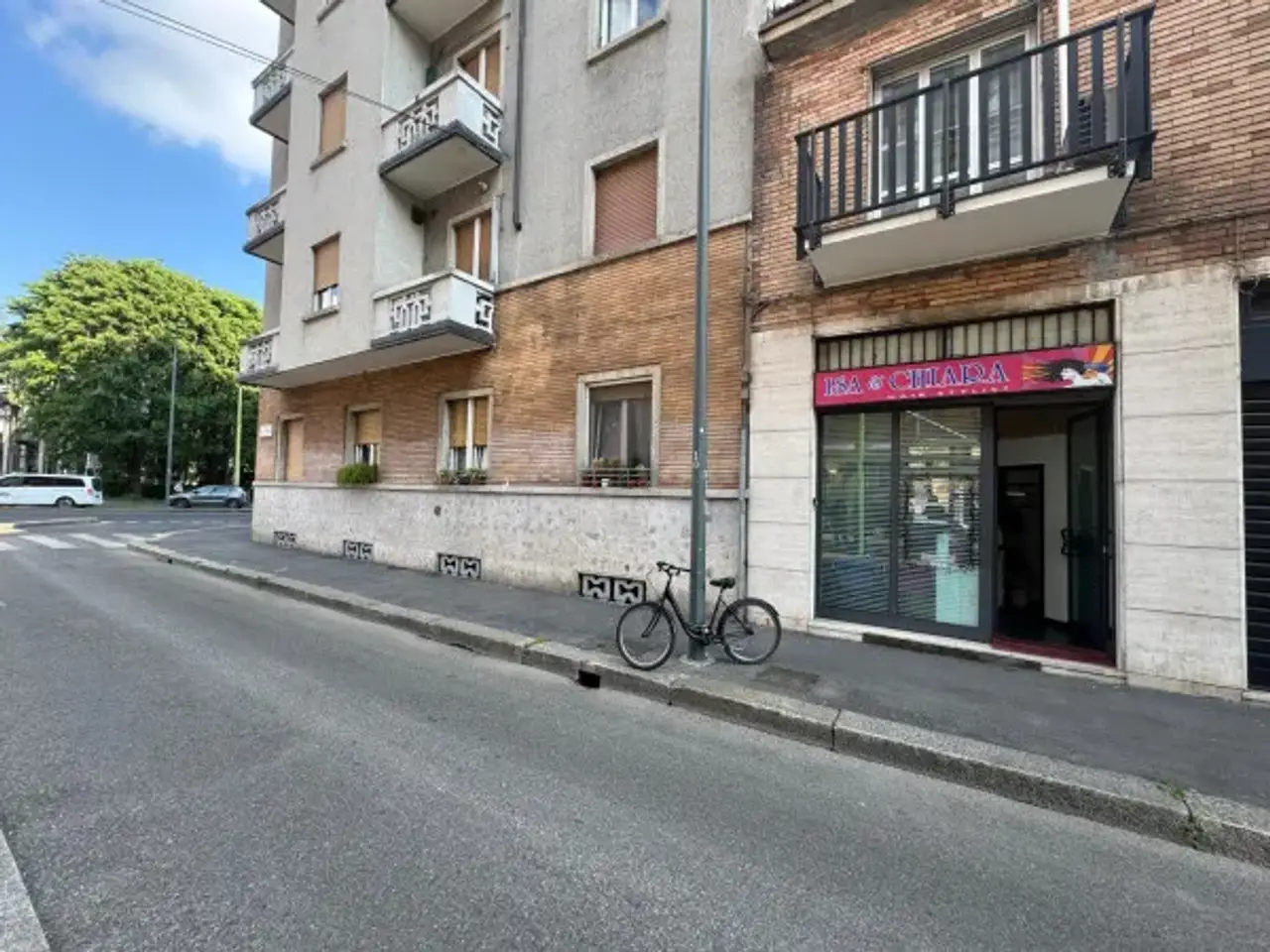 Negozio in Via Luigi Pulci 14, Milano, {3} - Foto 1
