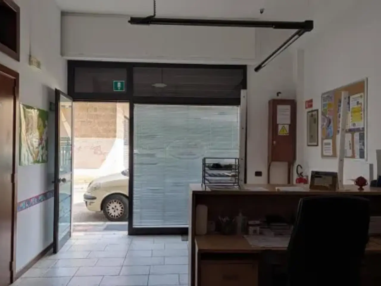 Negozio in Via Atene 12, Grottaglie, {3} - Foto 1