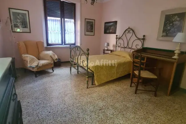 4-room flat in Via Giuseppe Garibaldi, Siena - Photo 1