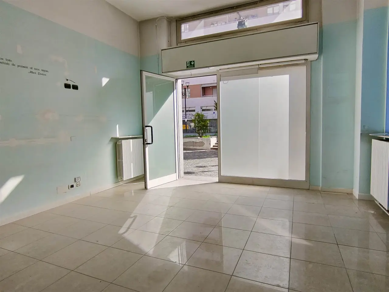 Negozio in Via Issiglio, Torino, {3} - Foto 2