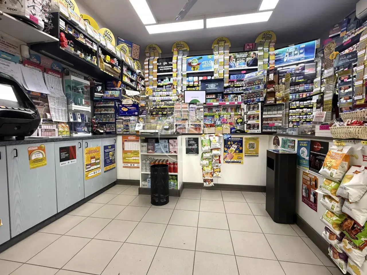 Tabaccheria in Via Giovanni Pascoli 7, Sesto Fiorentino, {3} - Foto 1