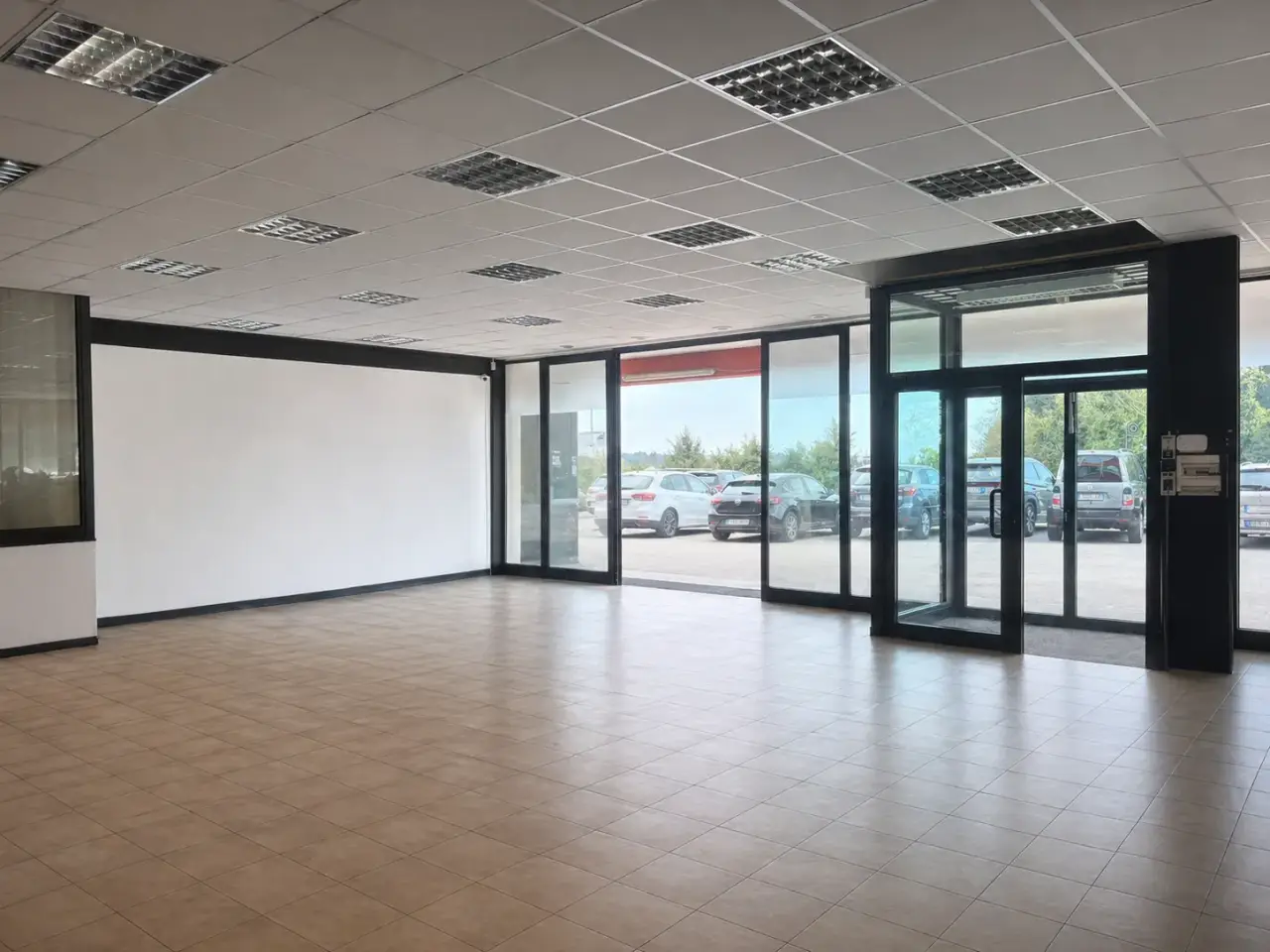 Negozio in , Thiene, {3} - Foto 1