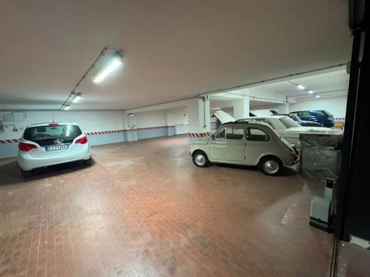 Magazzino in Via 20 Settembre 150, Perugia, {3} - Foto 2