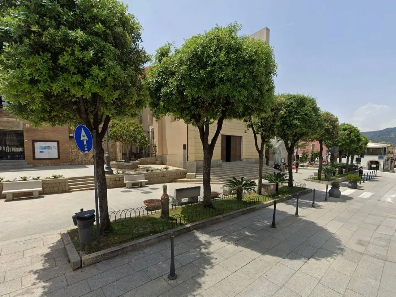 Esercizio commerciale in Via Umberto I, Villasimius, {3} - Foto 1